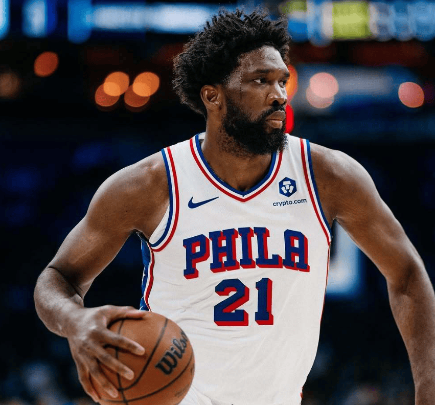 下载星空全站APP76人球员公开质疑裁判判罚尺度，引争议，手机自己.的简单介绍