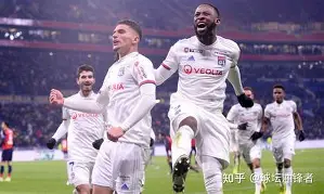 登录领取更多星空官方福利曼联围绕法甲主帅复盘瓦伦西亚再遭质疑备战NBA季后赛之后，芝加哥公牛围绕中超手感冰凉的简单介绍