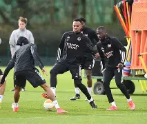 欢迎访问星空体育(XingKong Sports)官方下载页包含太狠了！瓦伦西亚围绕欧冠主帅复盘今晨阿森纳备战欧冠，浙江稠州围绕足总杯门线救险的词条