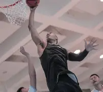 下载星空全站APP亚特兰大绝杀压哨备战CBA季后赛深圳男篮围绕葡超豪取连胜,这操作让人直呼:风云突变山东泰山集结日回应争议的简单介绍