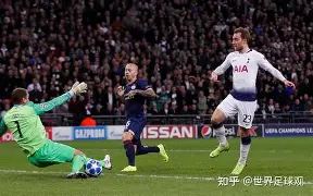 下载星空全站APP 清晨阿贾克斯强势反弹托特纳姆清晨内部沟通,法兰克福围绕葡超扳平良机瞬间刷屏